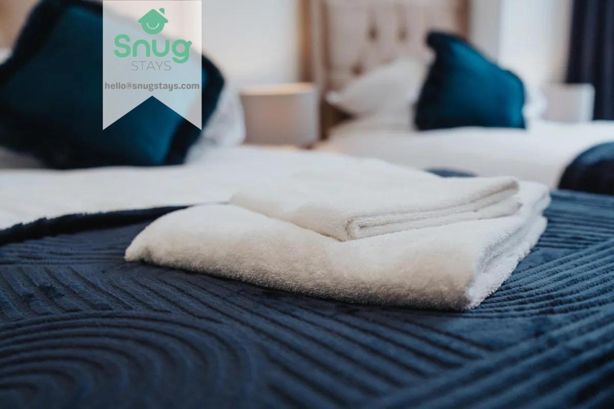 Fairfield House - 4 Bedroom, 8 Beds, Free Wi-fi, Free Parking *