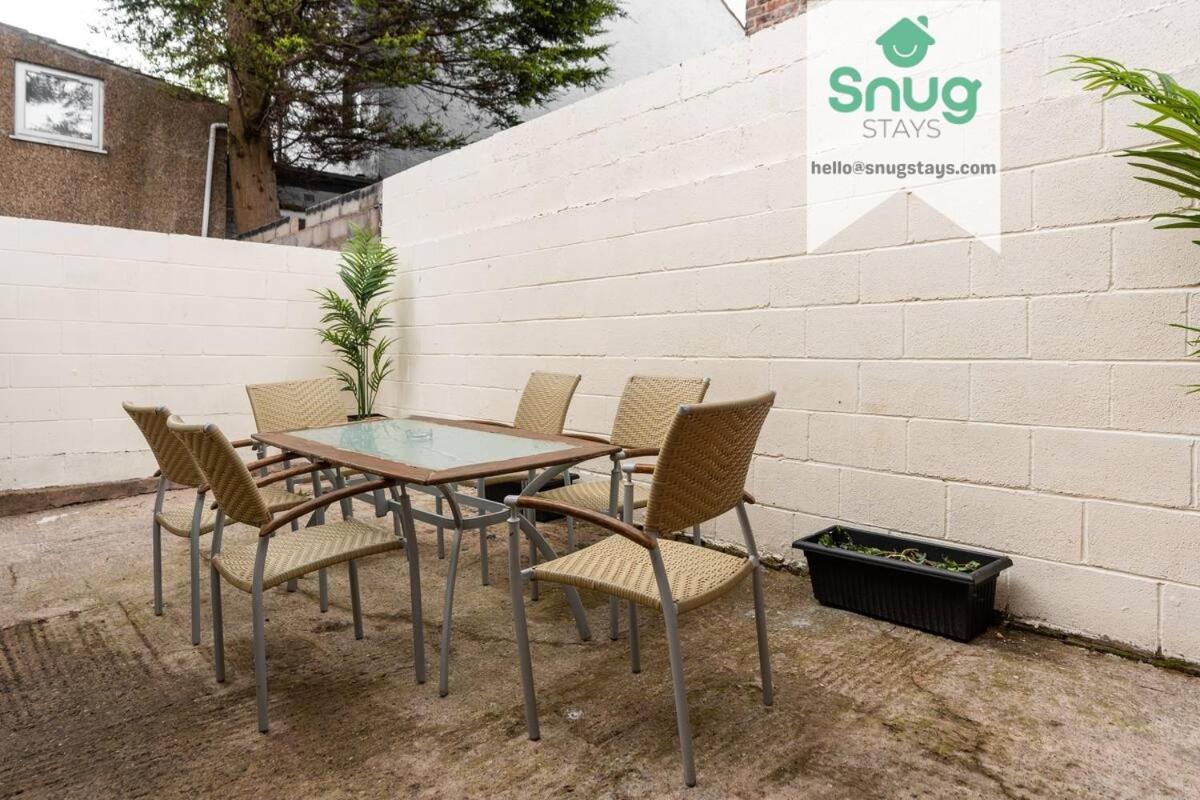 Holiday home Fairfield House - 4 Bedroom, 8 Beds, Free Wi-fi, Free Parking Liverpool